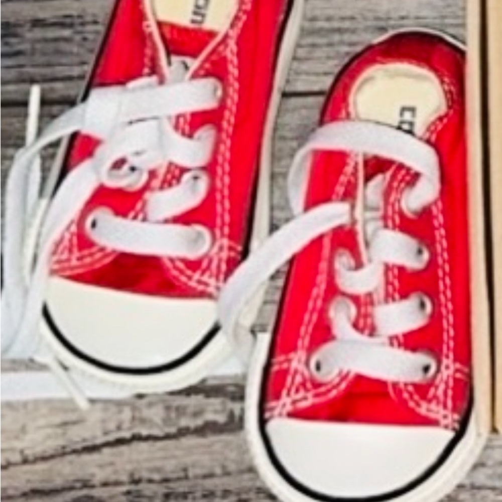 Red Baby converse